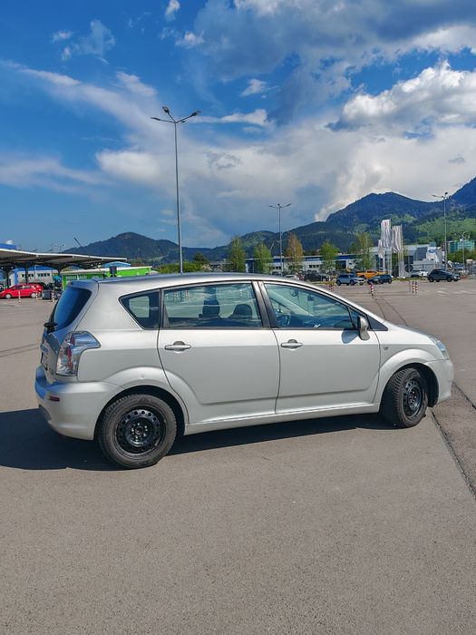 Toyota corola verso 7 locuri