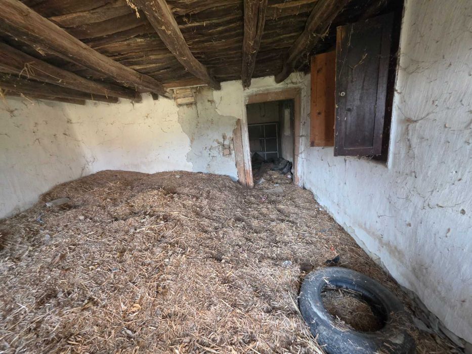 Двуетажна къща, с. Алваново