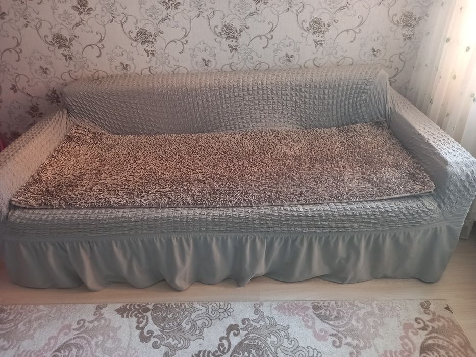 Диван буу в хорошем состоянии