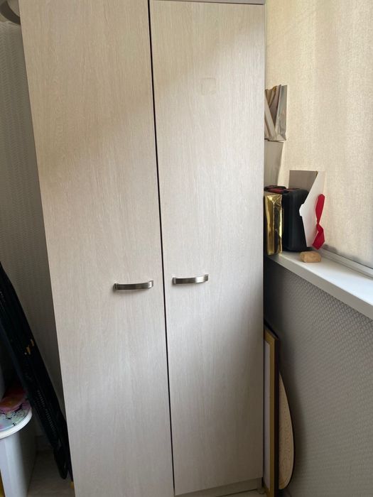 Продается шкаф в хорошем сост