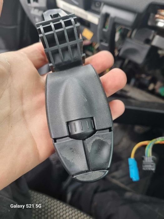 Круиз контрол , лост ,  автопилот Пежо , Ситроен , Рено