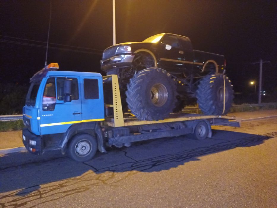 Autoplatforma cu Macara/Ridicari Auto/  7Metri utili/5tone sarcina Max