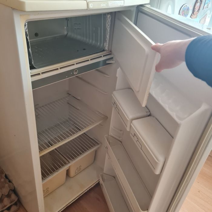 Продам холодильник