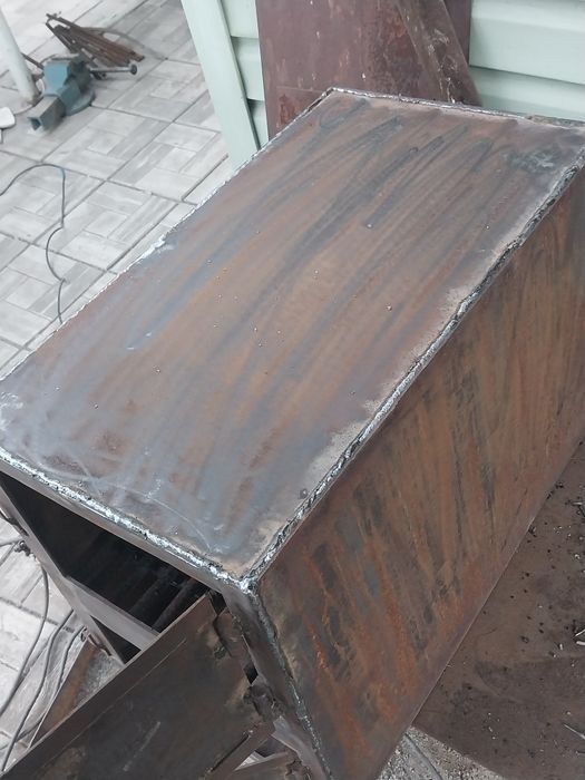 Продам буржуйку новая.
