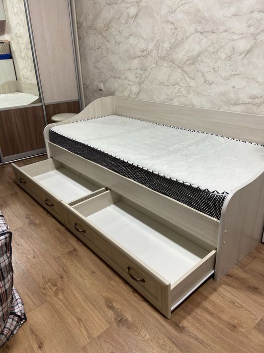 Продам   кровать