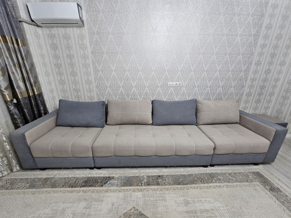 Продаётся диван.