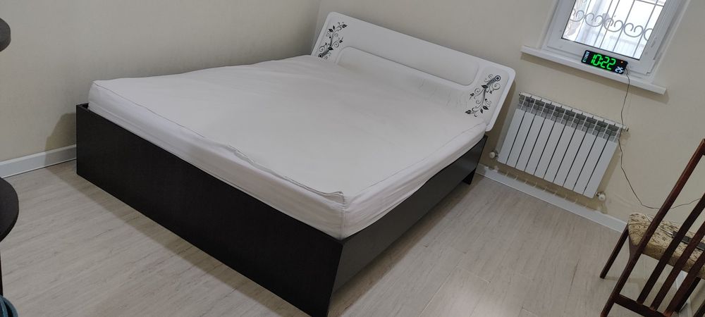 Двухместный кровать