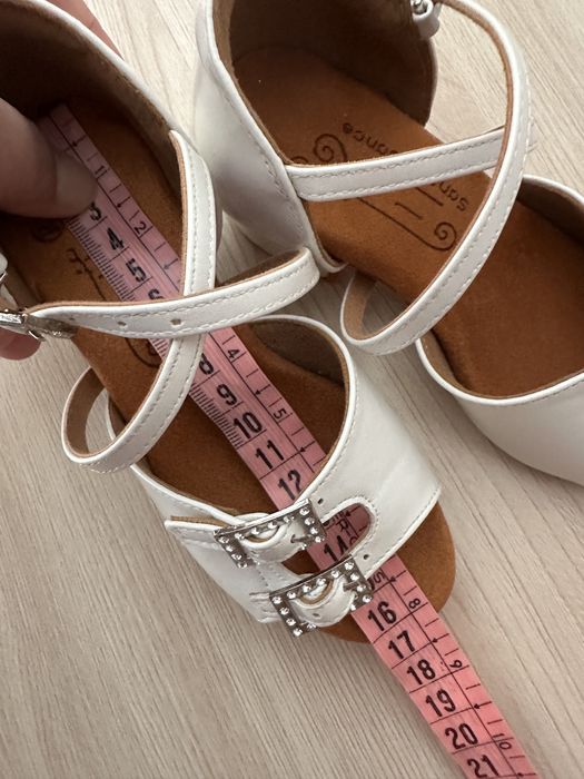 Туфли для бальных танцев.