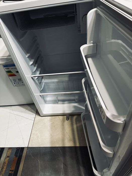 Холодильники всё работает