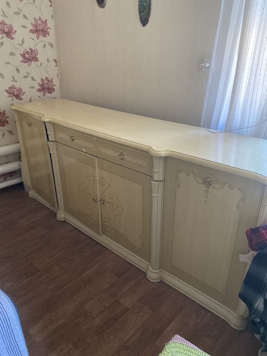 Продам мебель в спальню