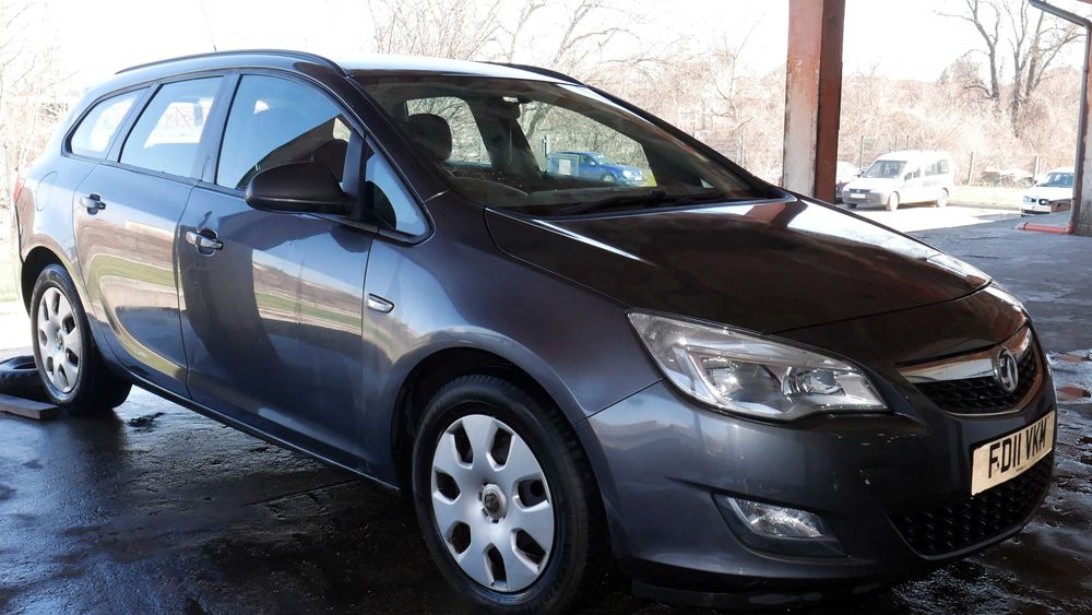 Преден капак Opel Astra  (J)  2010-2018 НА ЧАСТИ
