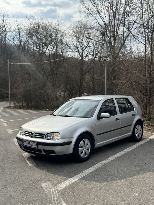 Vand golf 4 ,motor 1.4 benzina