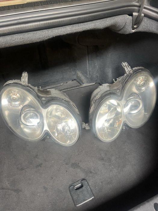 Обурудвани фейс фарове clk w209