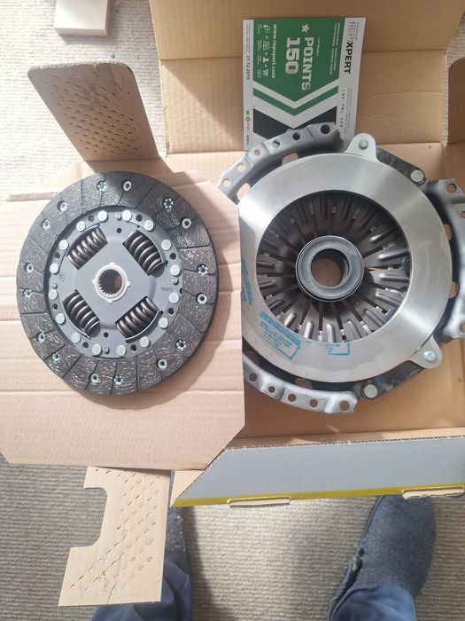 Съеденител Ауди 80 и Фолцфаген