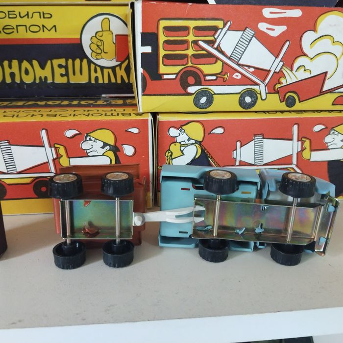 Машинки, новые СССР.