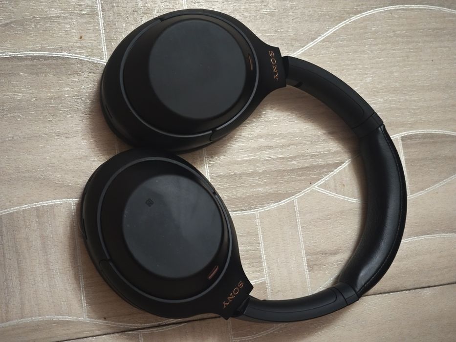 Продам сони / Sony wh1000 xm4