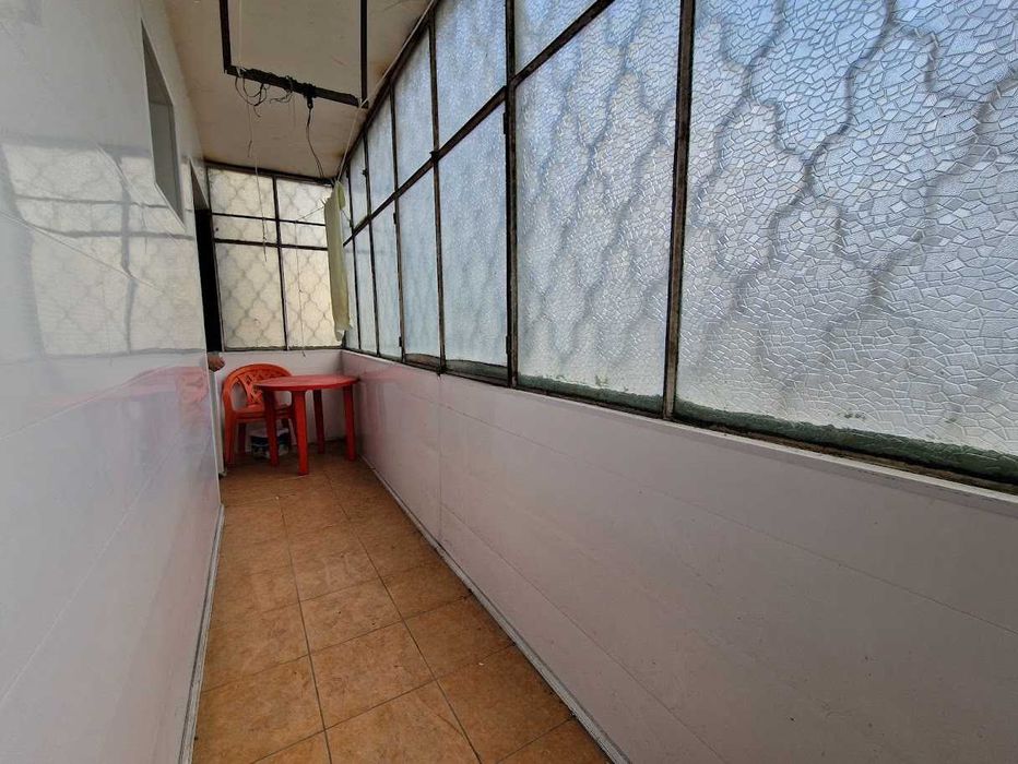 Дава се под наем Тристаен апартамент в Варна, Център - 85 кв.м за 578.34 € - Снимка #9