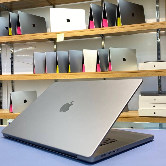 MacBook Pro M1 PRo 16inch