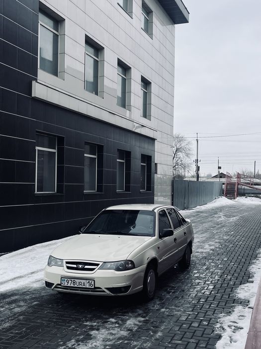 Продам нексия 2