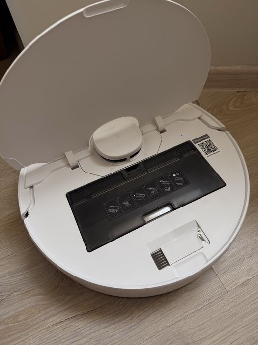 Продаю робот пылесос DREAME D9 Max Gen 2
