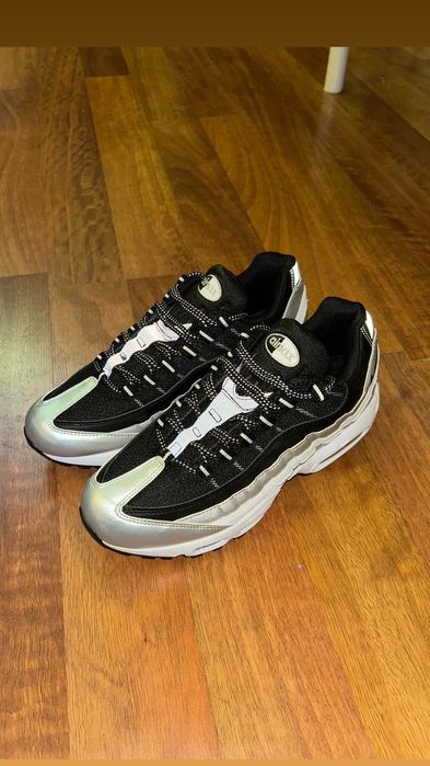 Nike Airmax 95 черни и бели