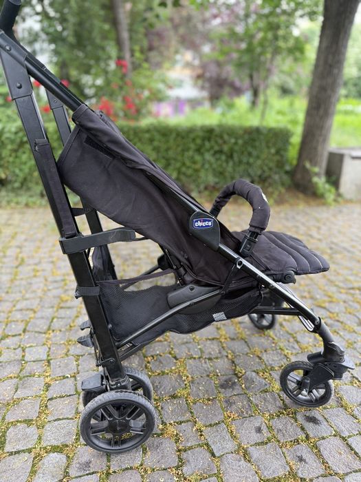 Cărucior sport Chicco Liteway – ușor, pliabil, stare foarte bună