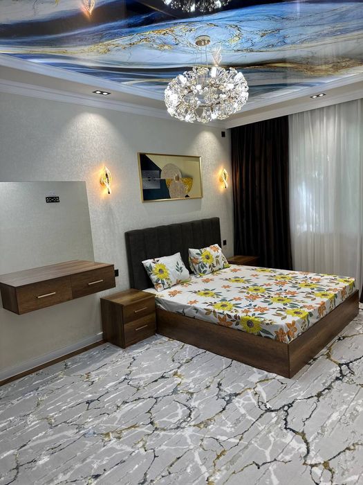 Чиланзар-18 кв 3-4/3/4.70м2 Срочно Продам квартиру срочно