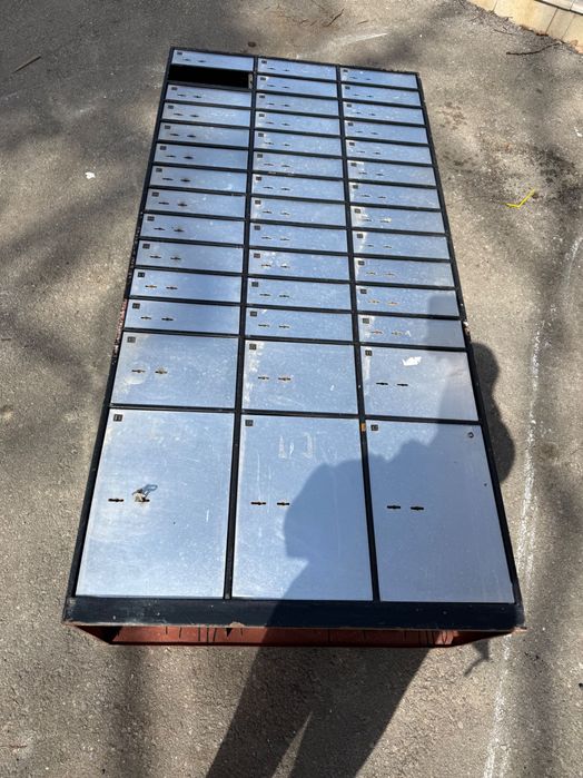 Метален пощенски шкаф/сейф с ключ – голям, 3 реда