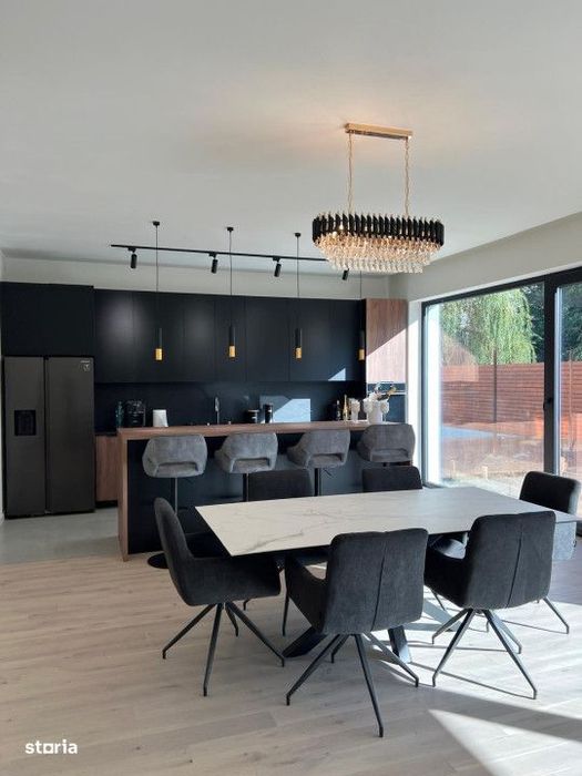 Vila individuala cu piscina exterioara si garaj | Erou Iancu Nicolae