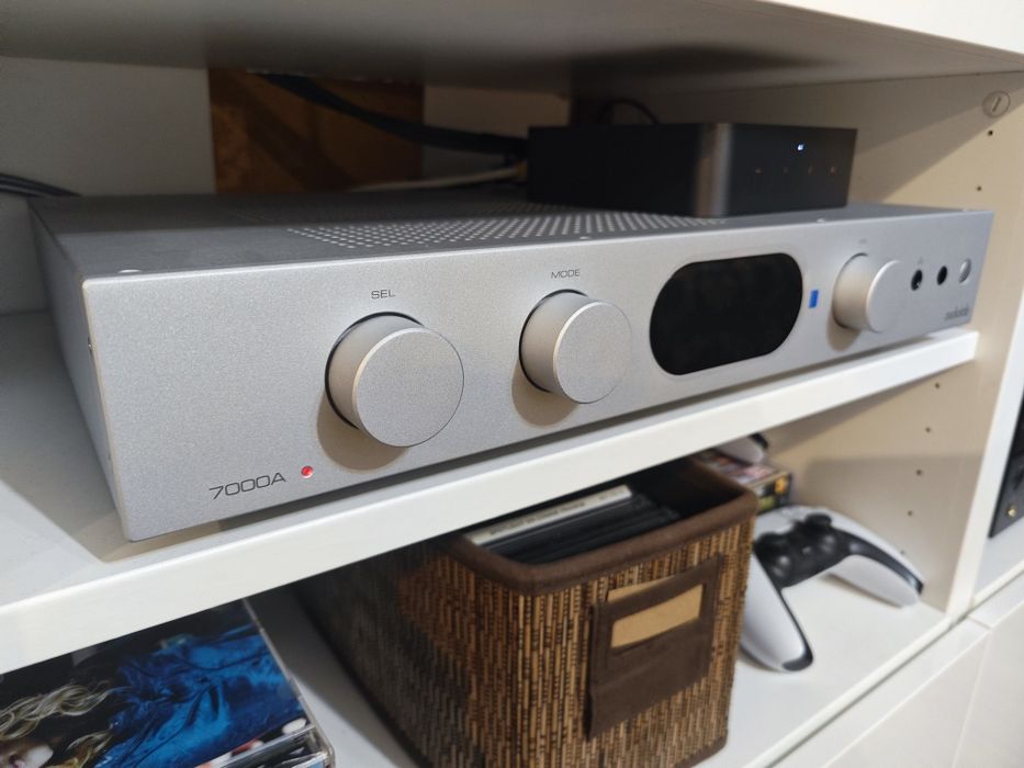 Amplificator audiolab 7000a in garanție