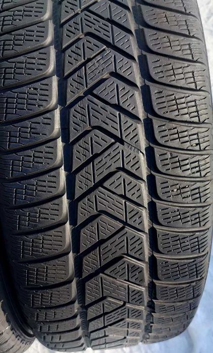 235 60 18 Pirelli - anvelope de iarna