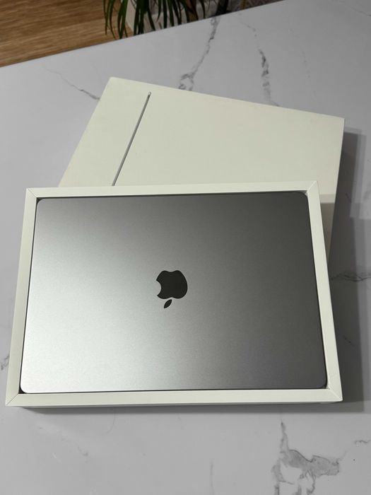 Ноутбук Макбук Air M2