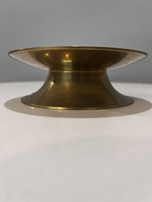 Свещник и купичка