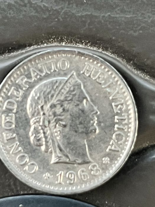 Продам монету четверть доллар