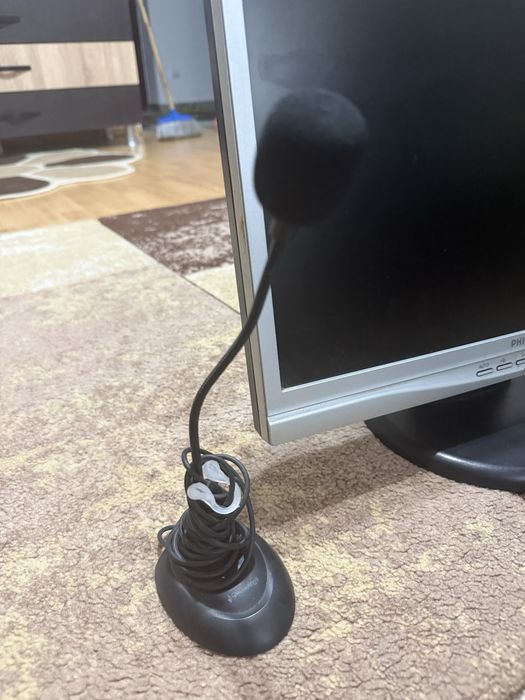 Monitor mouse microfon