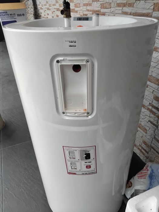 Бойлер Ariston Lydos WIFI 100 V 1,8K EN EU, вертикален, 100л, 1.8kW, управление през интернет
