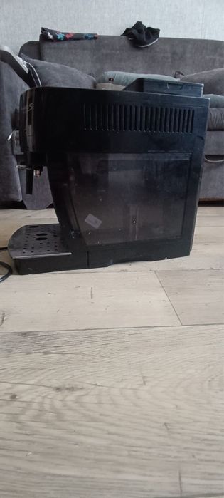 Продам б/у кофе машинку