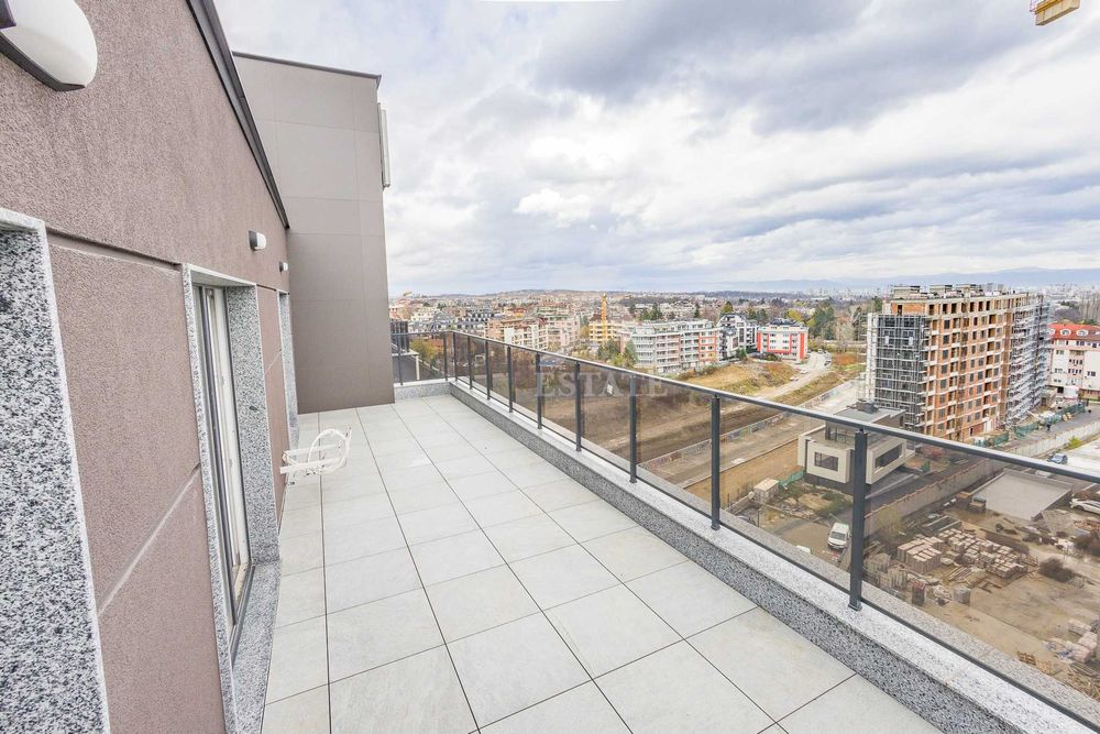 Продава просторен 3- стаен апартамент в ж. кв. Овча Купел