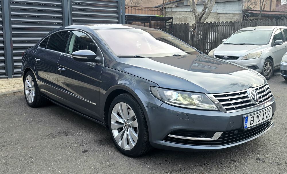 Vand Pasat CC  facelift  an 2013  motor 2.0 proprietar