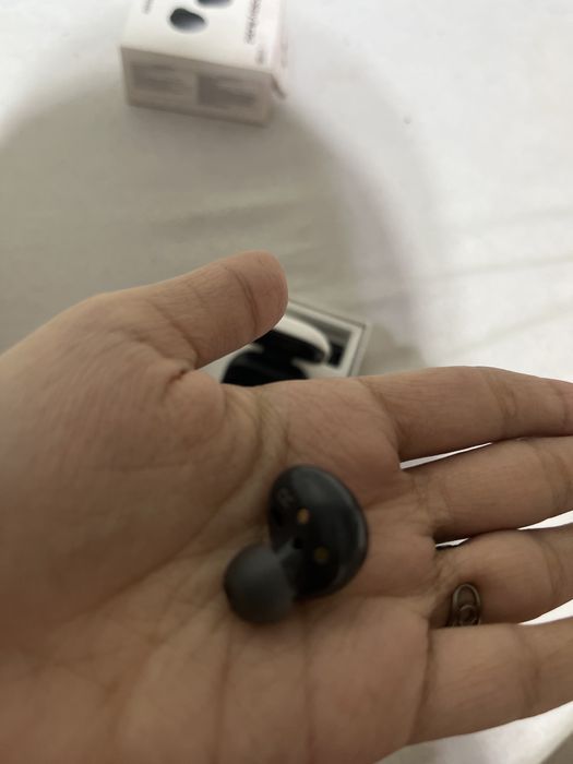 продаю Galaxy Buds 2 Оригинал