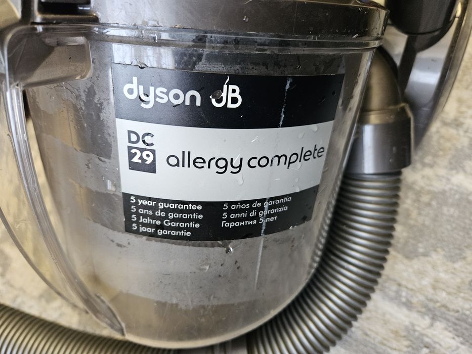 Пылесос Dyson DC29