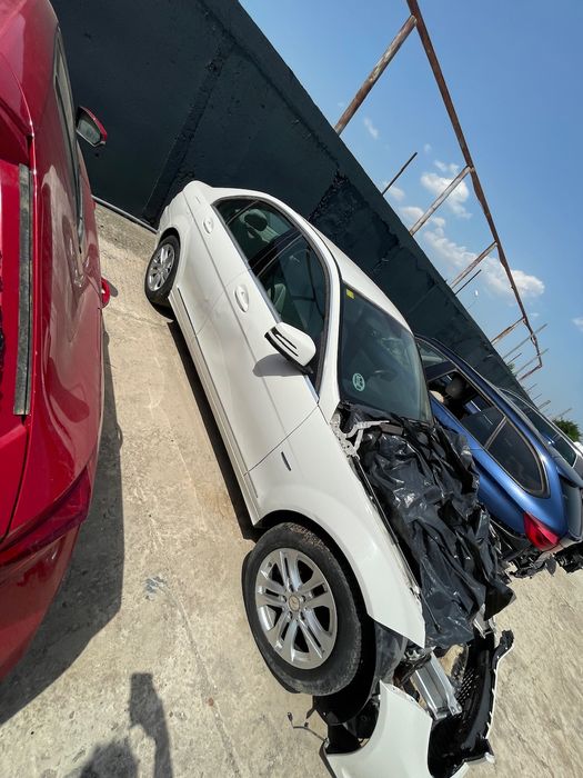 Dezmembrez Mercedes-Benz W204 2011 Diesel 170Cp