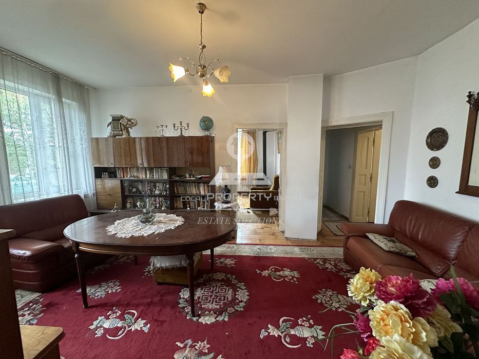 Продава се Къща в Разлог - 375 кв.м за 931 €/кв.м - Снимка #5