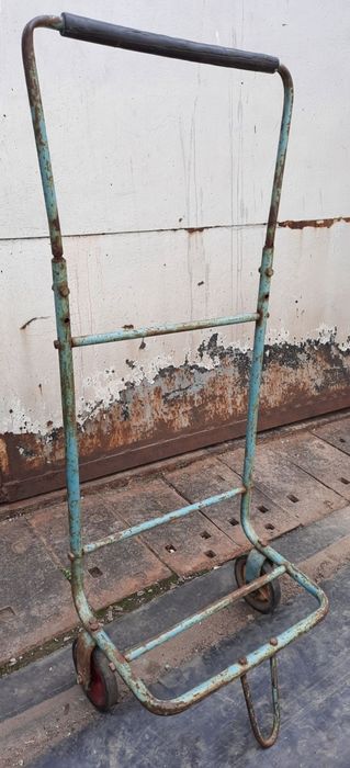 Тележки хозяйственные