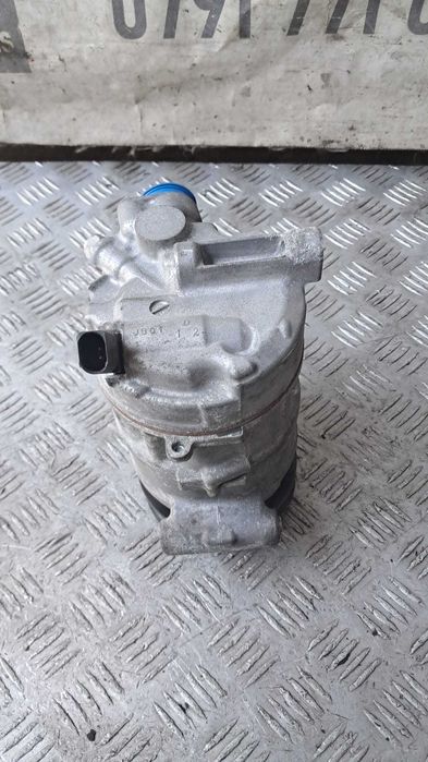 compresor AC Audi A4 B9 2.0 TDI DETA an 2016 cod 4M0820803