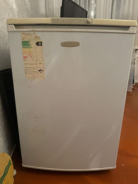 Продам морозильную камеру