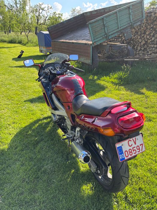 Motocicleta Kawasaki zzr 600