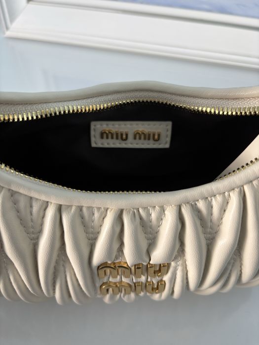 Дамска чанта – М1U М1U + подарък