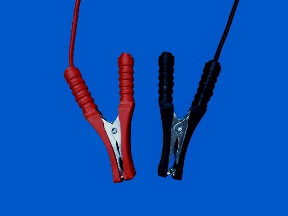 Топ Цена - 29.99€. Ново Зарядно за акумулатор RAIDER  RD-BC11 / 3.5 A, 25-135 Ah