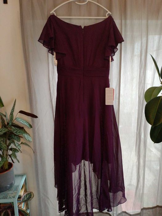 Нова бална рокля